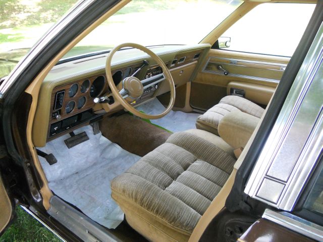 1981 Chrysler Newport EXT CAB LT