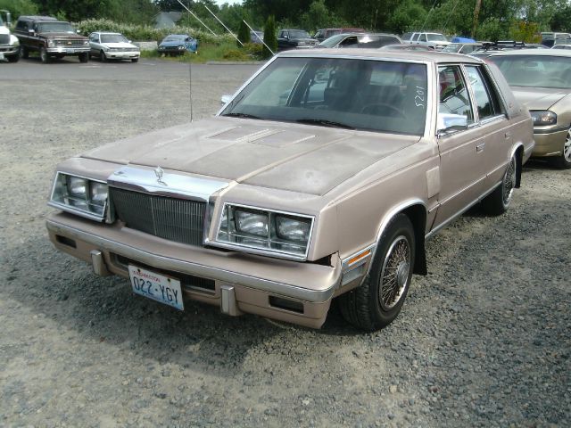 1986 Chrysler New Yorker Base