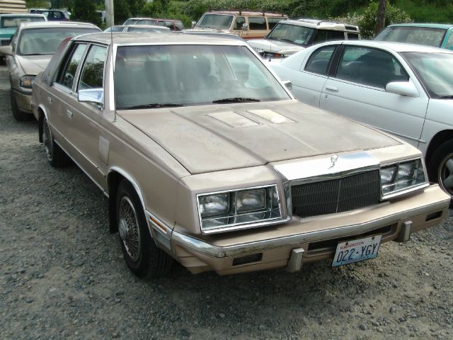 1986 Chrysler New Yorker Base