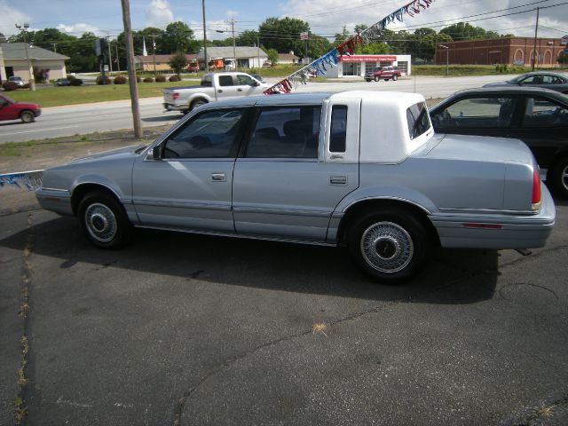 1993 Chrysler New Yorker Base