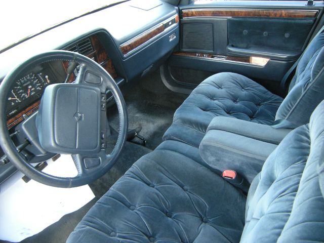1993 Chrysler New Yorker Base