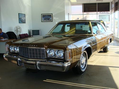 1974 Chrysler Newport Base