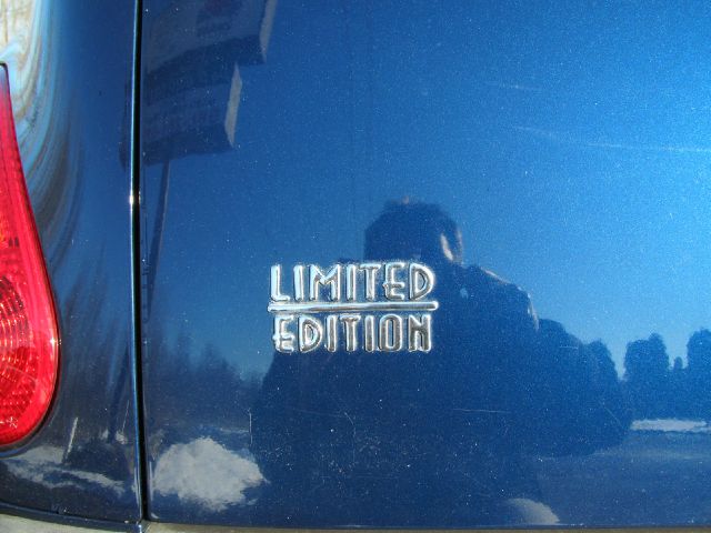 2001 Chrysler PT Cruiser Base