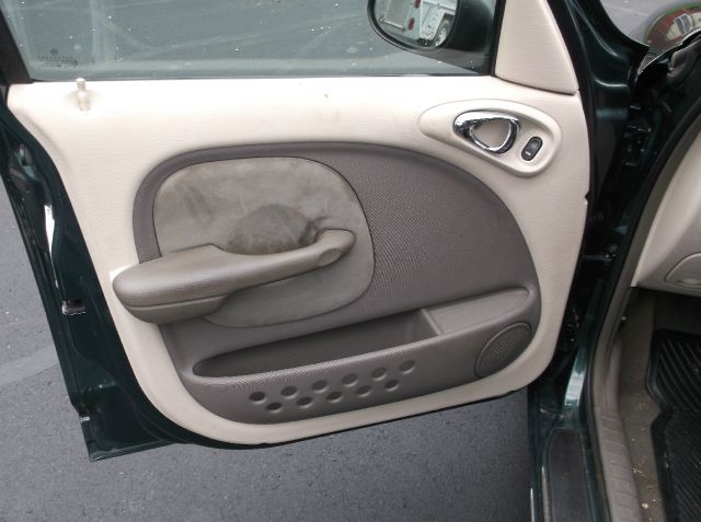 2001 Chrysler PT Cruiser Base