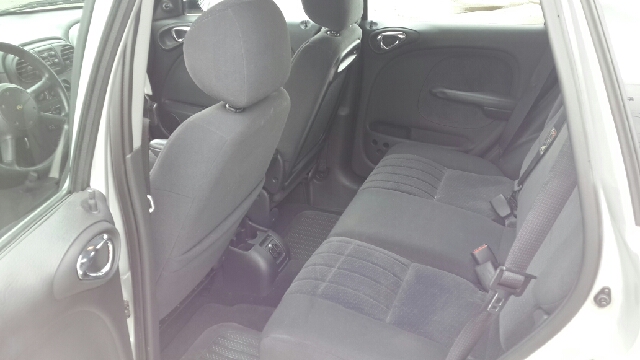 2003 Chrysler PT Cruiser Base