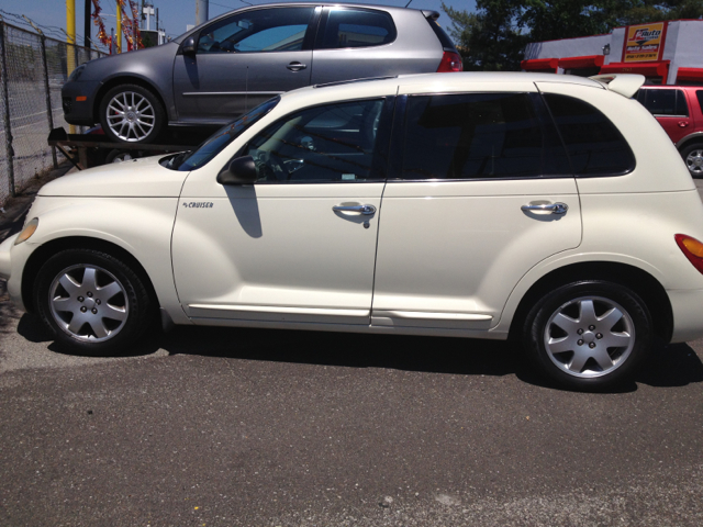2004 Chrysler PT Cruiser CX W/comfortconvience