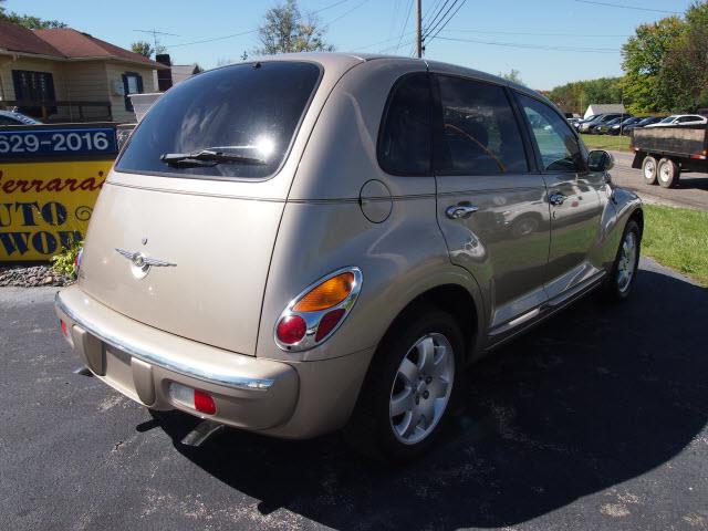 2004 Chrysler PT Cruiser Touring 4WD