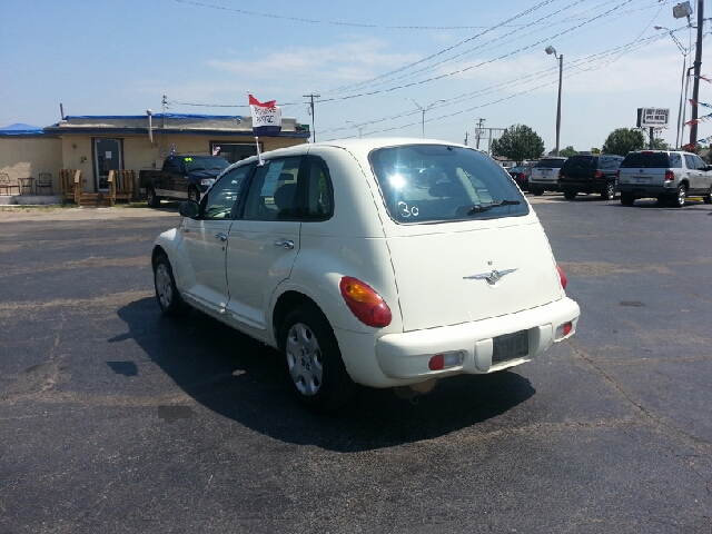 2004 Chrysler PT Cruiser Base