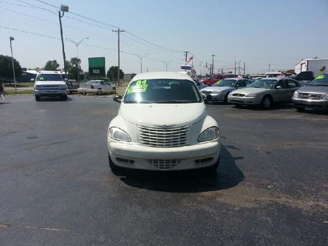 2004 Chrysler PT Cruiser Base