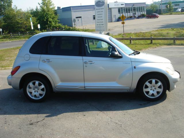 2004 Chrysler PT Cruiser Base