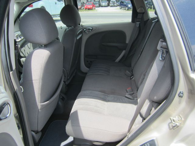 2004 Chrysler PT Cruiser CX W/comfortconvience