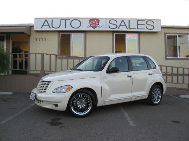 2004 Chrysler PT Cruiser Base