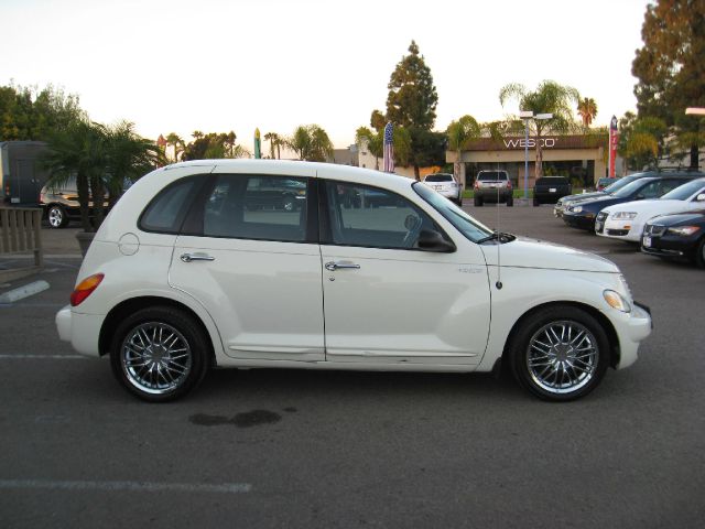 2004 Chrysler PT Cruiser Base