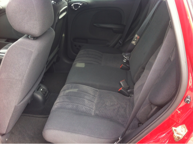 2004 Chrysler PT Cruiser CX W/comfortconvience