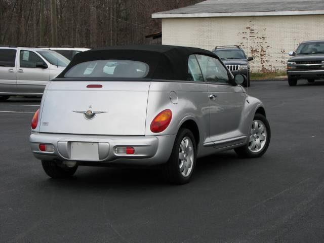 2005 Chrysler PT Cruiser Base