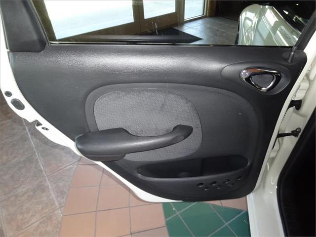 2005 Chrysler PT Cruiser Unknown