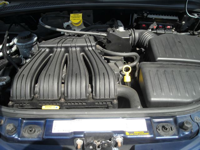 2005 Chrysler PT Cruiser Base