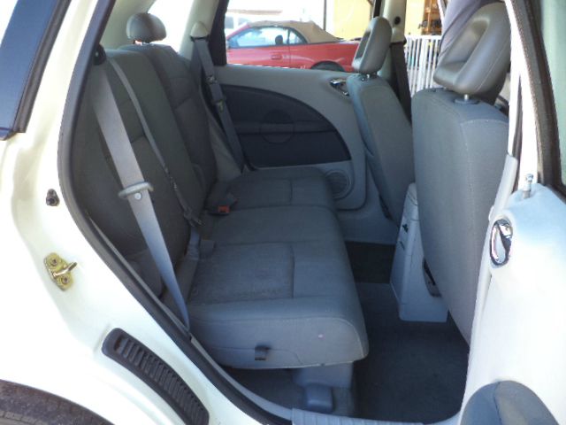 2006 Chrysler PT Cruiser Base