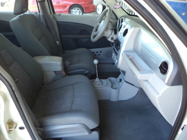 2006 Chrysler PT Cruiser Base