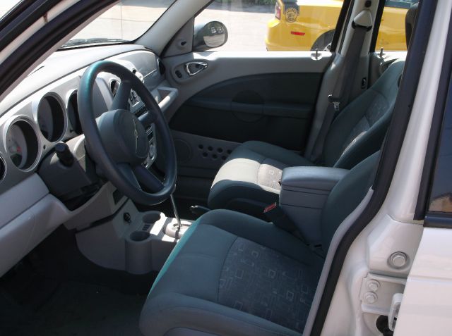 2006 Chrysler PT Cruiser Base