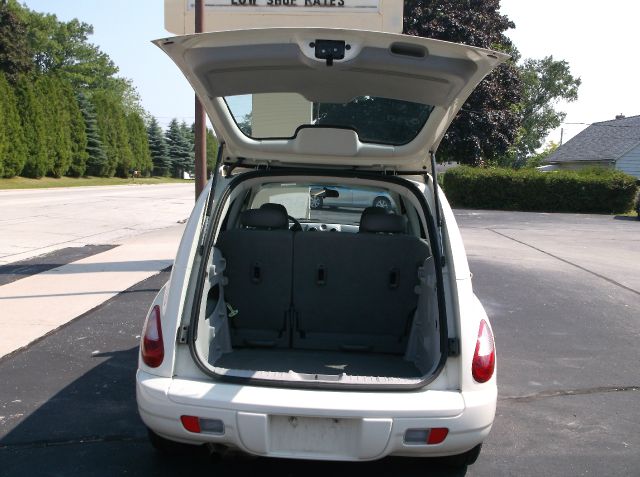2006 Chrysler PT Cruiser Base