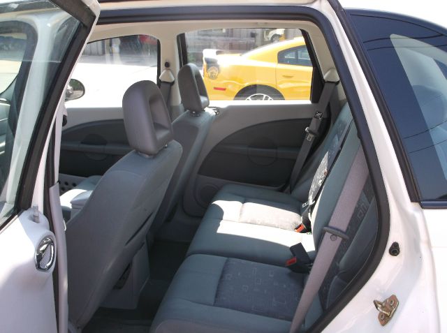 2006 Chrysler PT Cruiser Base