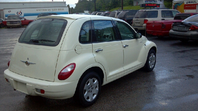 2006 Chrysler PT Cruiser Base