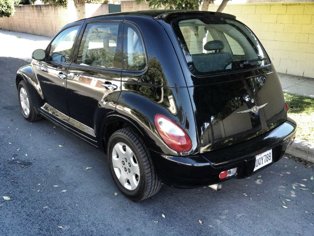 2006 Chrysler PT Cruiser Base