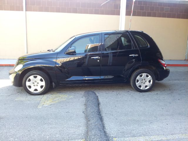 2006 Chrysler PT Cruiser Base