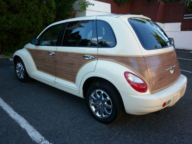 2006 Chrysler PT Cruiser CX W/comfortconvience