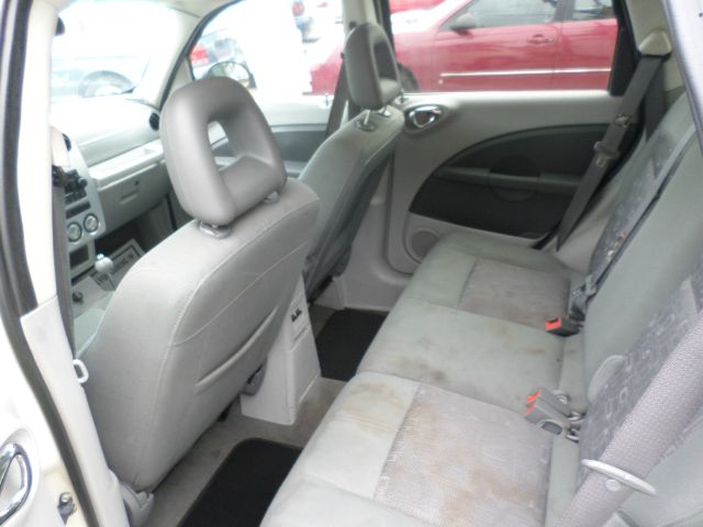 2006 Chrysler PT Cruiser 29