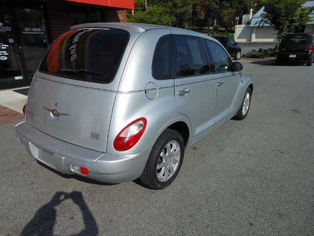 2007 Chrysler PT Cruiser 29