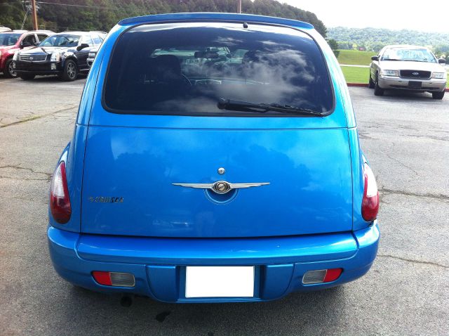 2008 Chrysler PT Cruiser Base