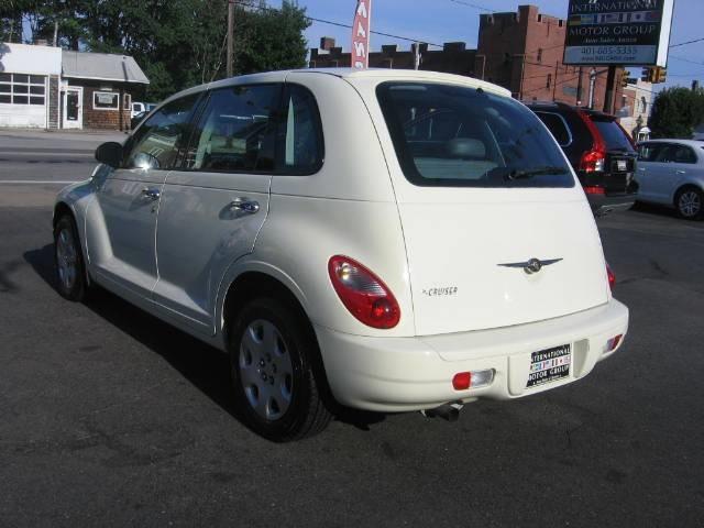 2008 Chrysler PT Cruiser Unknown