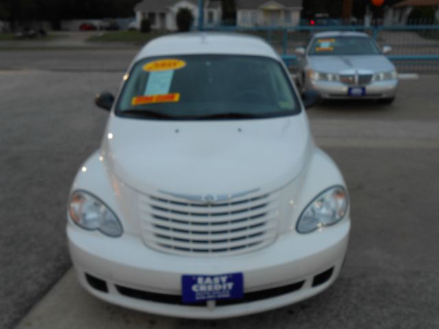 2008 Chrysler PT Cruiser Base
