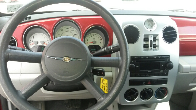 2008 Chrysler PT Cruiser Base