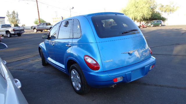 2008 Chrysler PT Cruiser Base