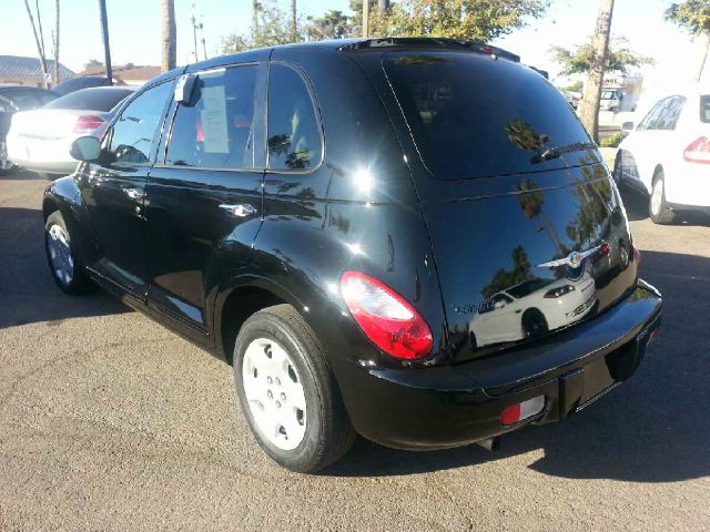 2008 Chrysler PT Cruiser Base