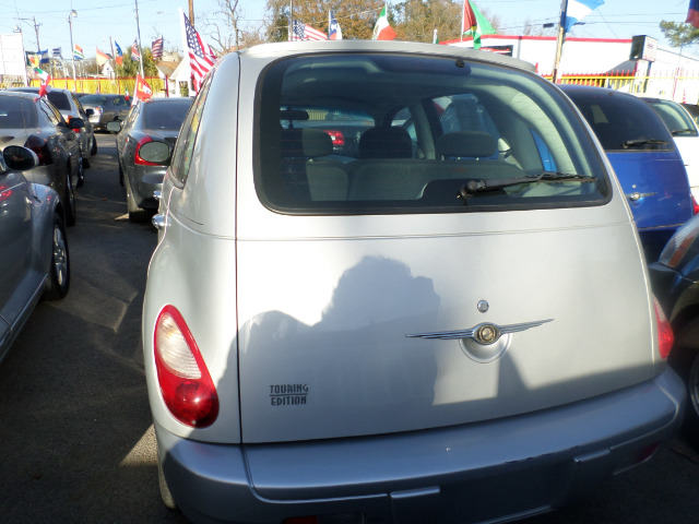 2008 Chrysler PT Cruiser Base