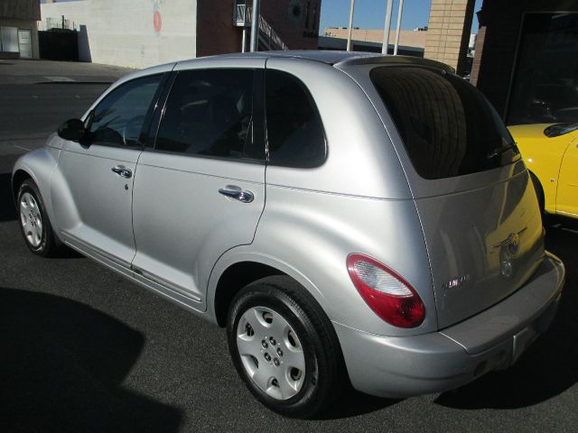 2008 Chrysler PT Cruiser Base
