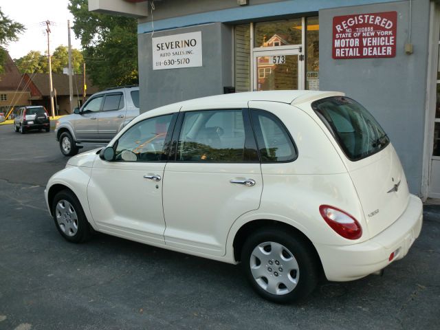 2008 Chrysler PT Cruiser Base