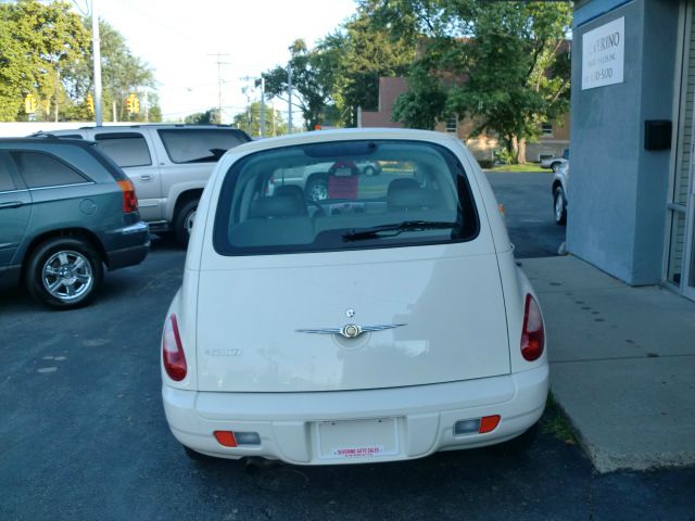 2008 Chrysler PT Cruiser Base