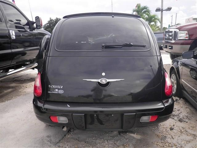 2008 Chrysler PT Cruiser Elk Conversion Van