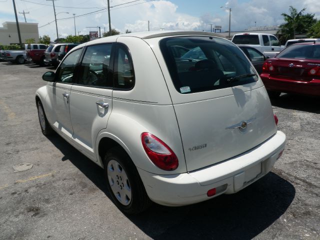 2008 Chrysler PT Cruiser Base