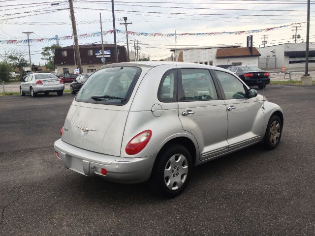 2008 Chrysler PT Cruiser Base