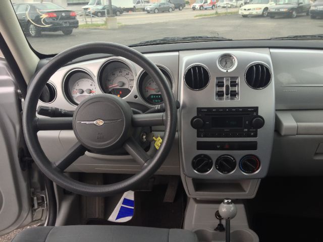 2008 Chrysler PT Cruiser Base