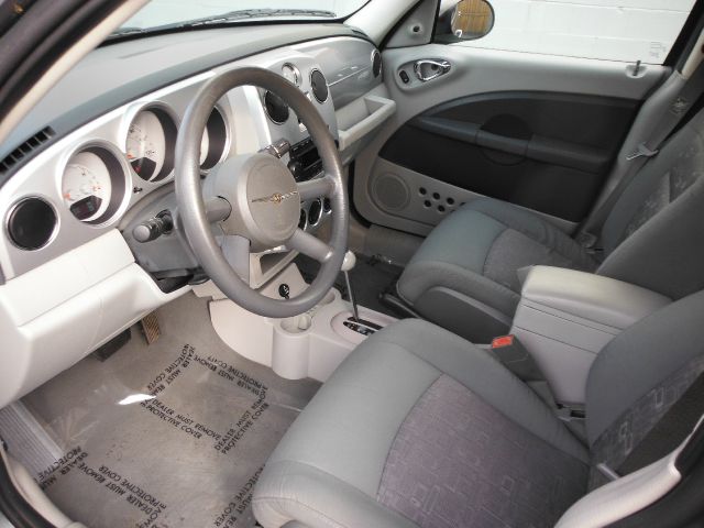2008 Chrysler PT Cruiser Base