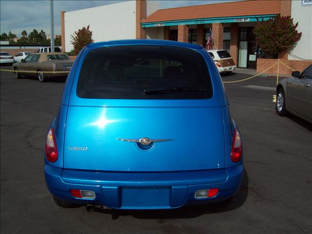 2008 Chrysler PT Cruiser Base
