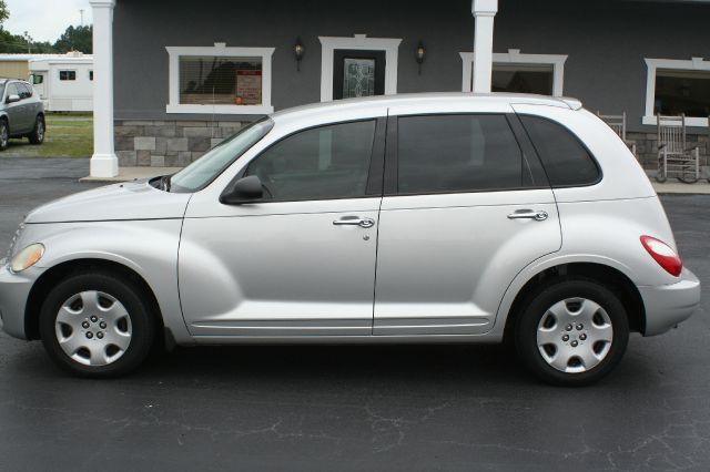 2008 Chrysler PT Cruiser Base