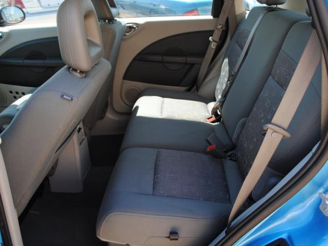 2008 Chrysler PT Cruiser Unknown